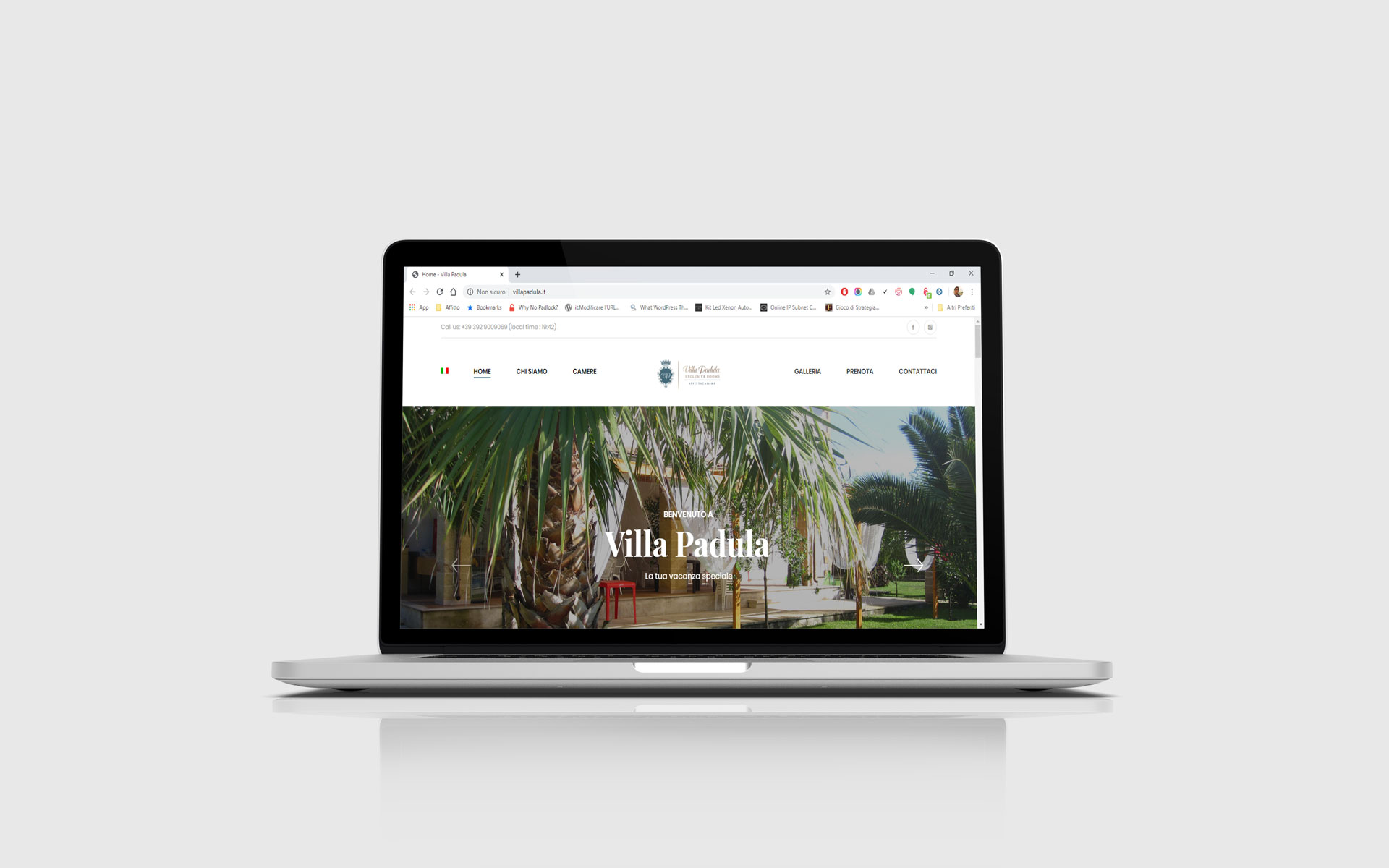 Realizzazione siti web - VillaPadula_laptop